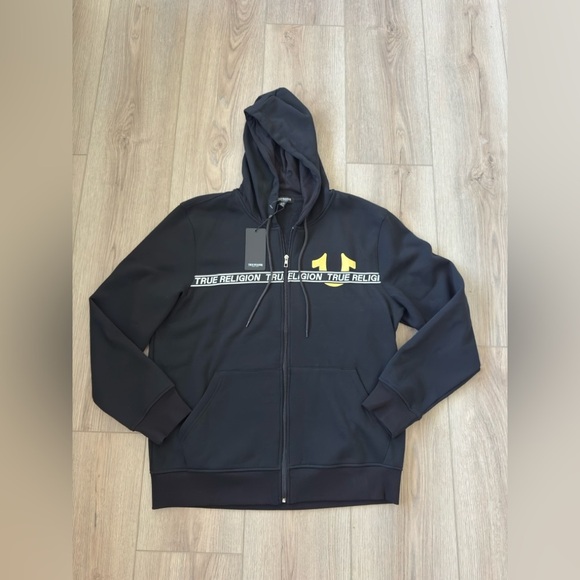 True Religion Black and Gold Zip-Up Sweater for Men 💛
* NEW WITH TAGS 🏷️ - Picture 2 of 9
